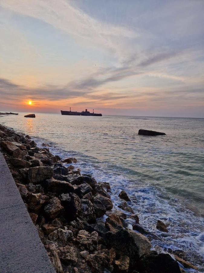 קוסטינסטי Black Sea מראה חיצוני תמונה